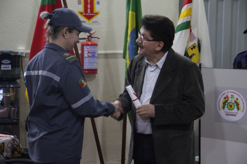 Formatura aumenta efetivo de Bombeiros em Três de Maio e região